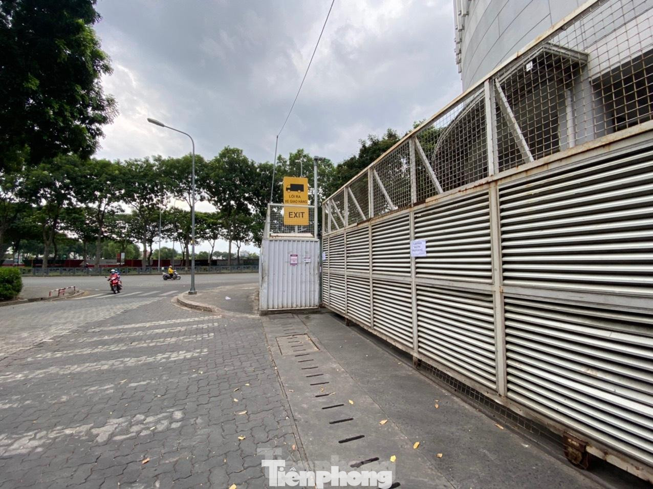 Ngày 25/6, Trung tâm Kiểm soát bệnh tật TPHCM (HCDC) cho biết tính đến nay, quận Tân Phú đã ghi nhận 64 ca mắc COVID-19 liên quan đến chợ Sơn Kỳ, sát bên siêu thị Aeon Mall Tân Phú Celadon.