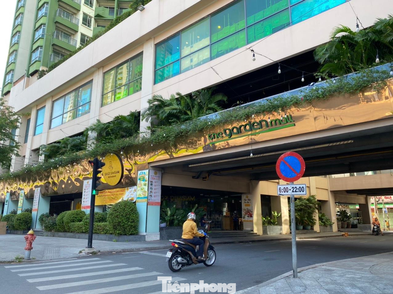 Nhiều chuyên gia phong thủy nói rằng, đây là điều cấm kỵ nhất mà Thuận Kiều Plaza phạm phải.