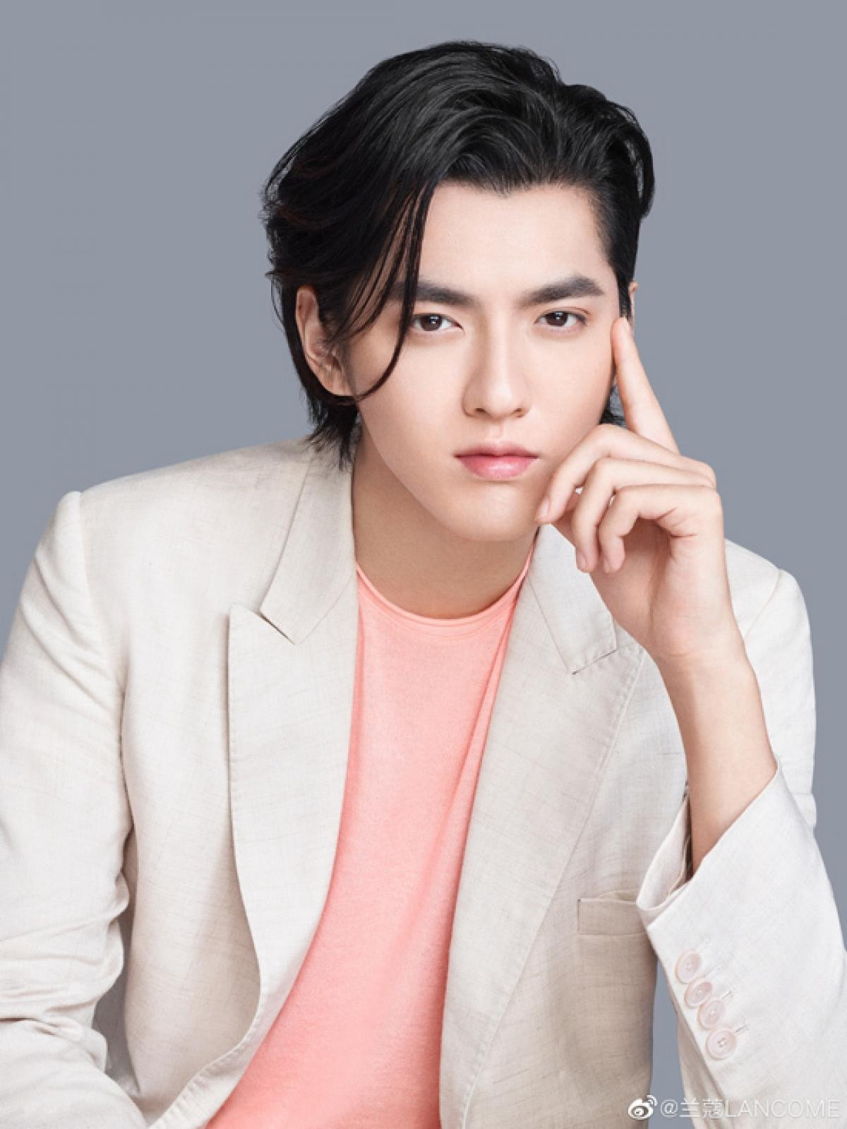 Ngô Diệc Phàm. Ngô Diệc Phàm.