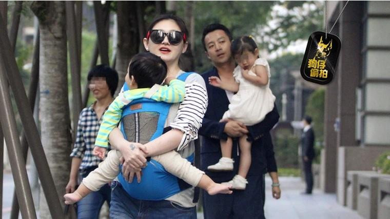 Từ Hy Viên và Uông Tiểu Phi có 2 con chung. Từ Hy Viên và Uông Tiểu Phi có 2 con chung.