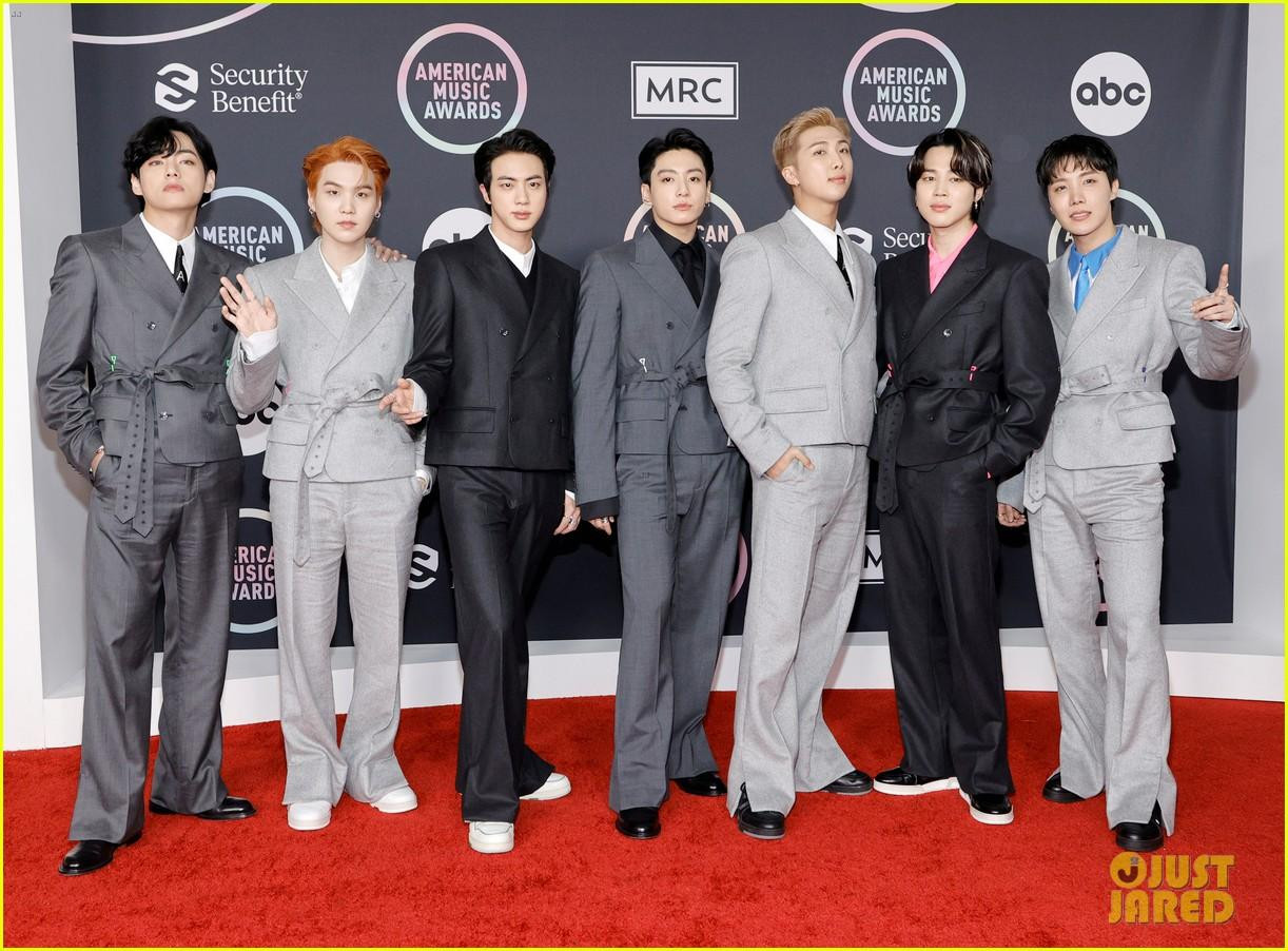 BTS đến với AMAs 2021 với loạt đề cử “Nghệ sĩ của năm”, “Nhóm nhạc pop được yêu thích nhất” và “Ca khúc nhạc pop được yêu thích” cho “Butter”. BTS đến với AMAs 2021 với loạt đề cử “Nghệ sĩ của năm”, “Nhóm nhạc pop được yêu thích nhất” và “Ca khúc nhạc pop được yêu thích” cho “Butter”.