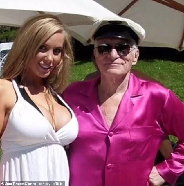 Jenna khẳng định có mối quan hệ đặc biệt với Hugh Hefner nhưng không phải về mặt &quot;thể xác&quot;.