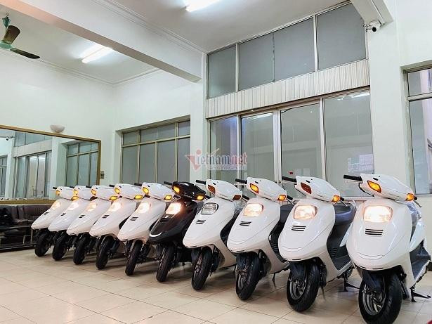 Bộ sưu tập 10 chiếc Honda Spaycy của anh Tú. Bộ sưu tập 10 chiếc Honda Spaycy của anh Tú.