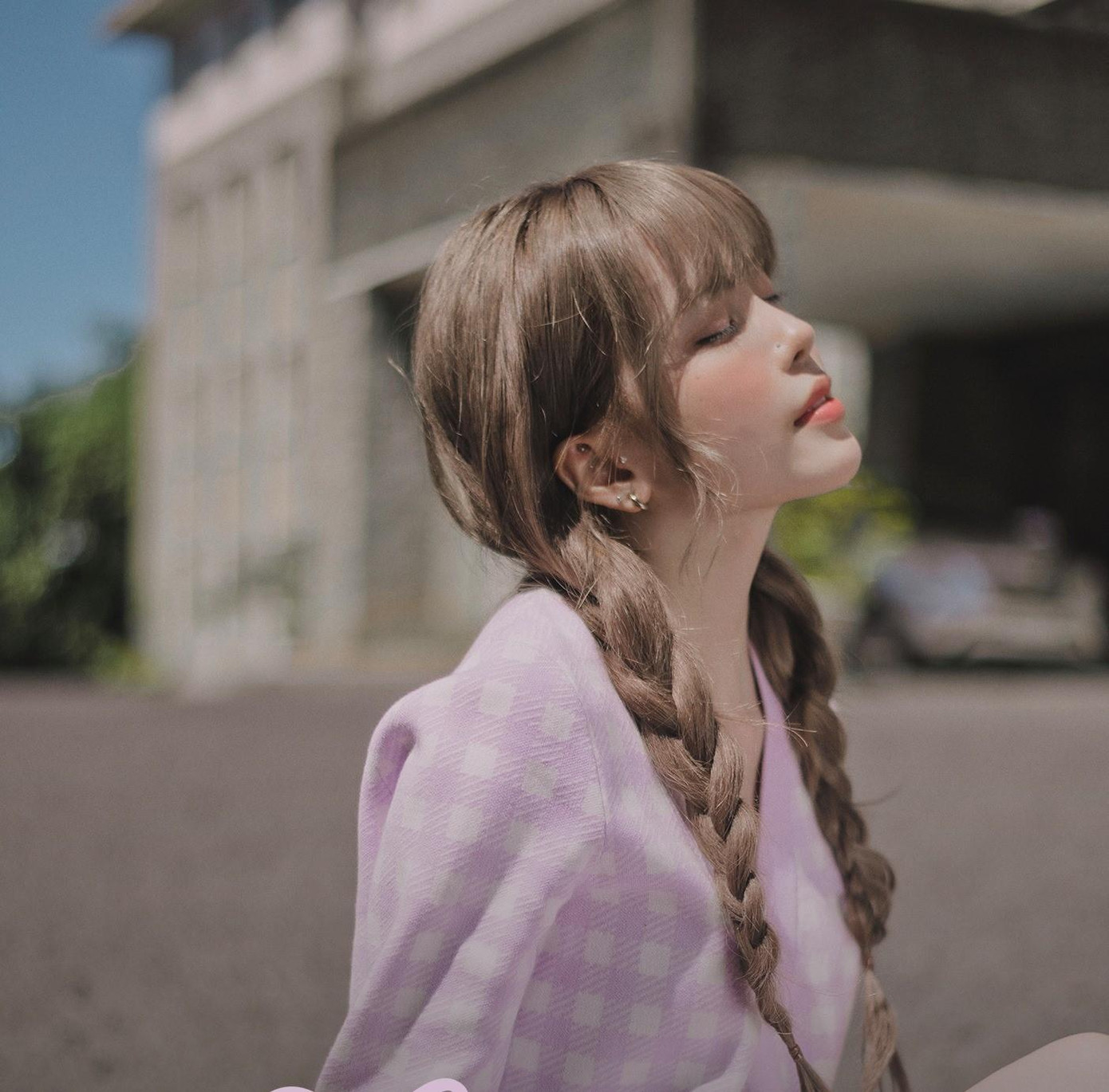 Sau nửa năm bị phụ tình Thiều Bảo Trâm trở lại với một sản phẩm âm nhạc mới