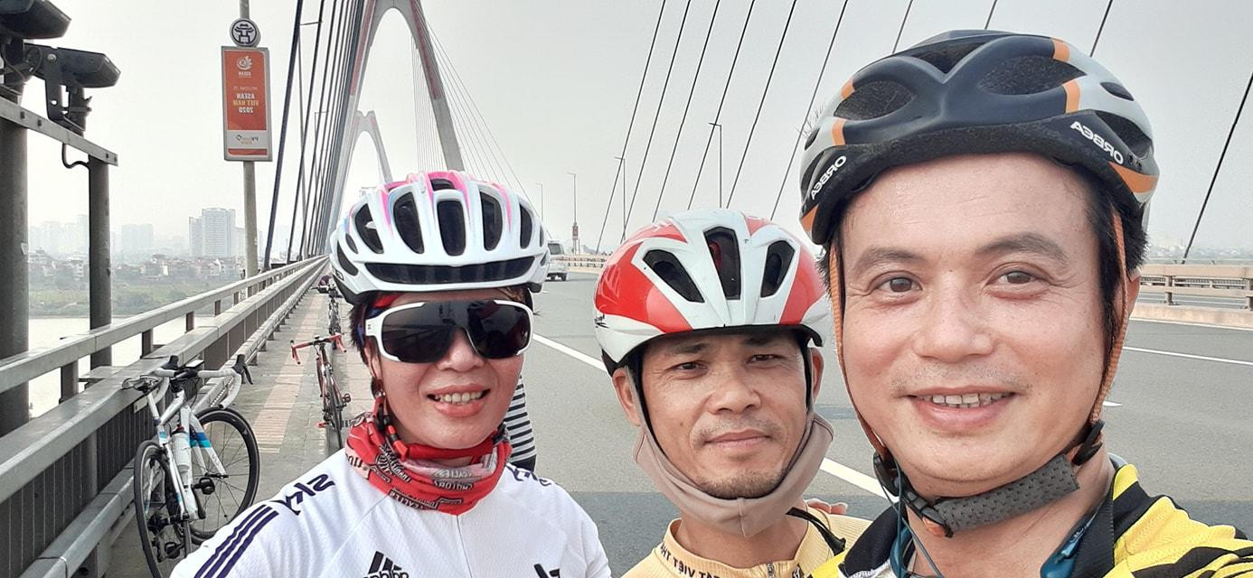 Thú vui thường nhật của anh.