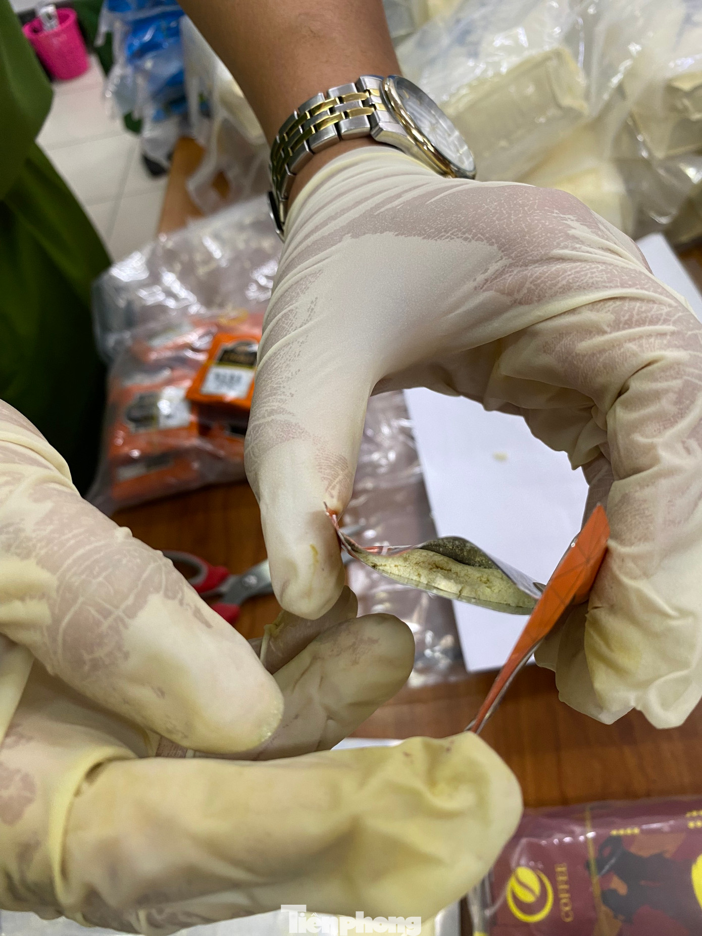 Tang vật thu giữ. Tang vật thu giữ.