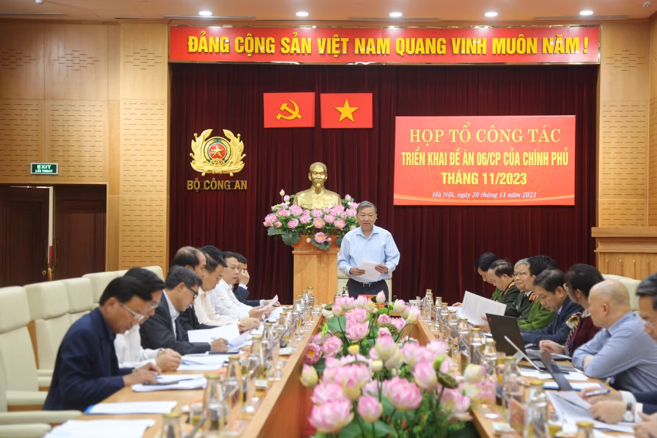 Bộ trưởng Tô Lâm chủ trì phiên họp.