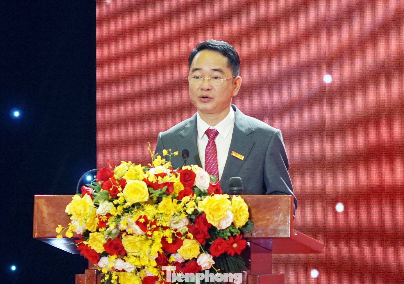 Ông Vũ Hoài Nam - Tổng Biên tập báo Pháp luật Việt Nam phát biểu tại chương trình.