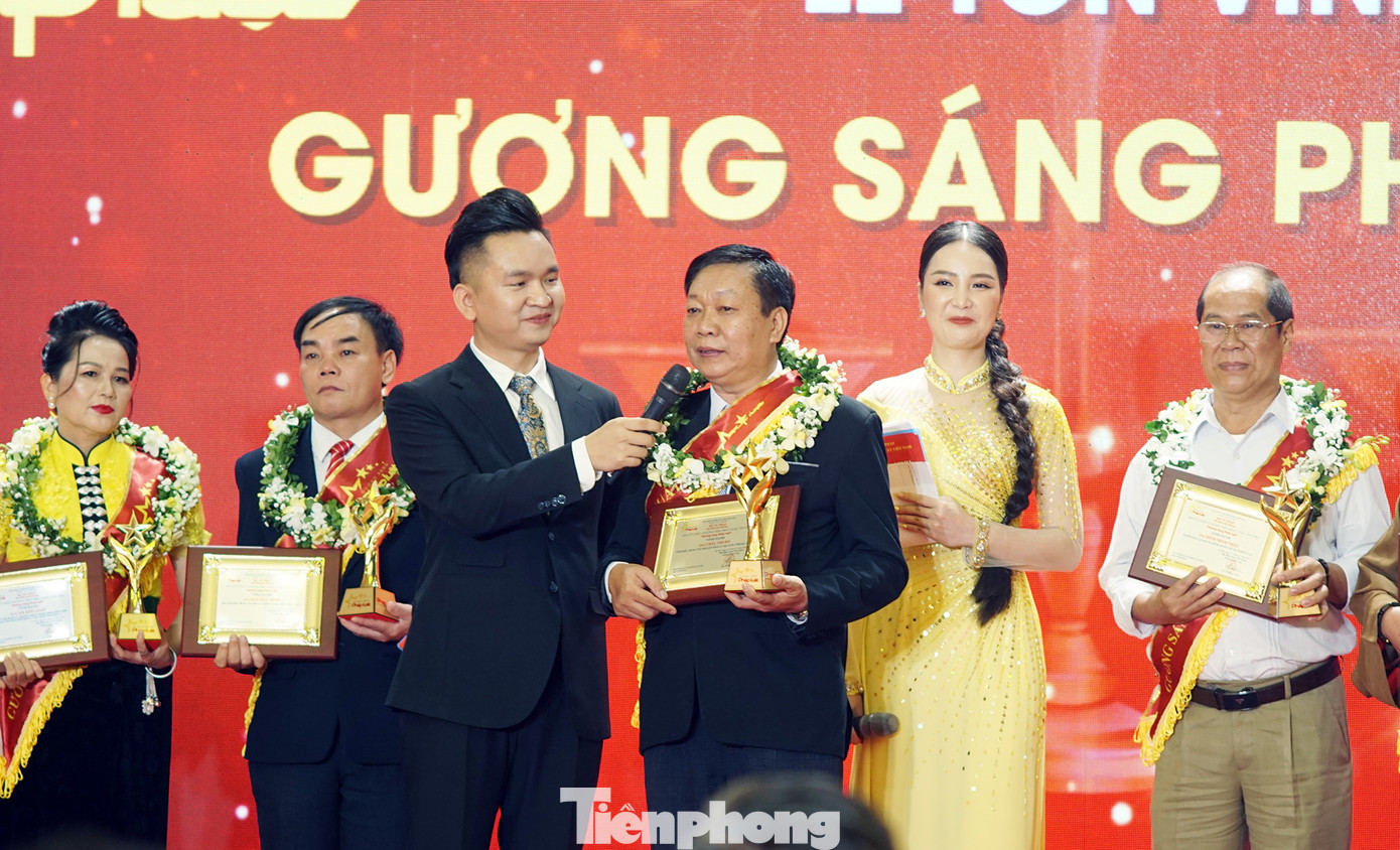 Ông Châu Phi Đô - Giám đốc Trung tâm Trợ giúp pháp lý Nhà nước tỉnh Bạc Liêu giao lưu tại chương trình. Ảnh: Thanh Hà