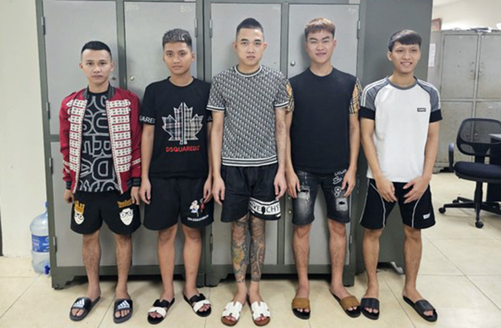 Nhóm đối tượng bị bắt giữ. Nhóm đối tượng bị bắt giữ.