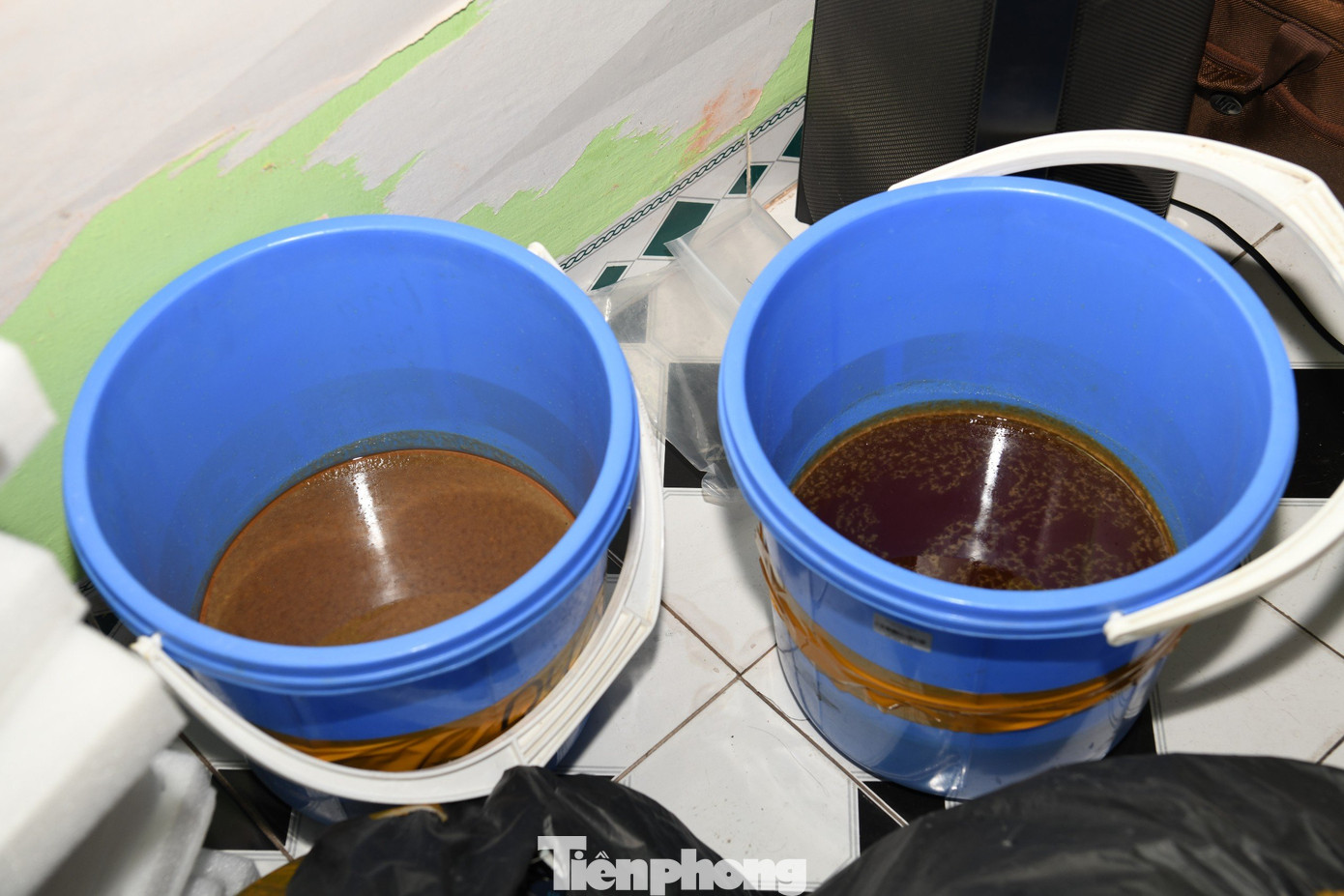 Dung dịch chứa ma túy được tẩm ướp vào trong thuốc lá điện tử, thuốc lá điếu.