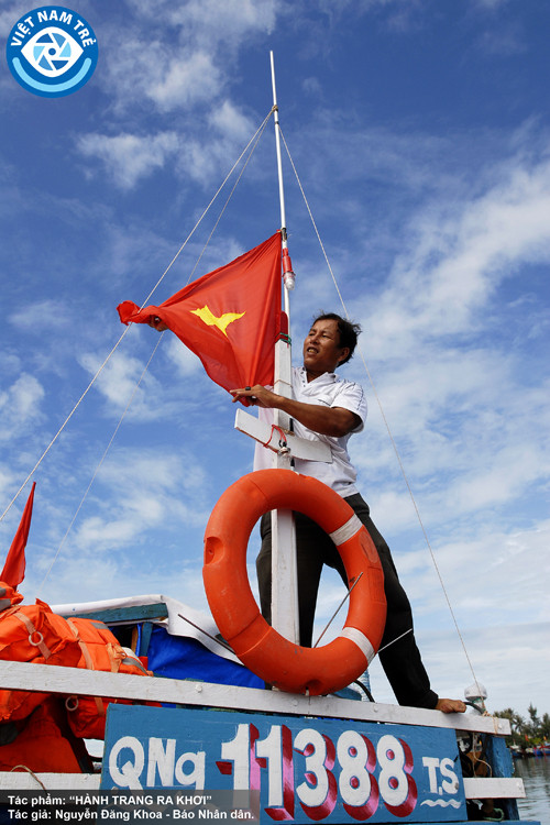 "Hành trang ra khơi" là tác phẩm đạt giải Nhì thứ 2 của cuộc thi.