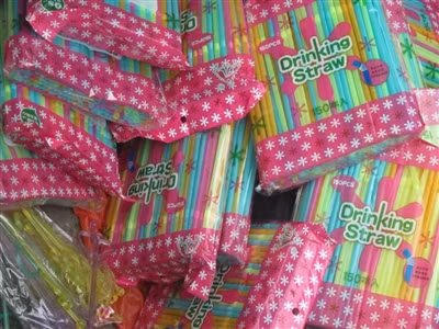 Ống hút Trung Quốc có chứa chất độc hại đang tràn lan trên thị trường Việt Nam