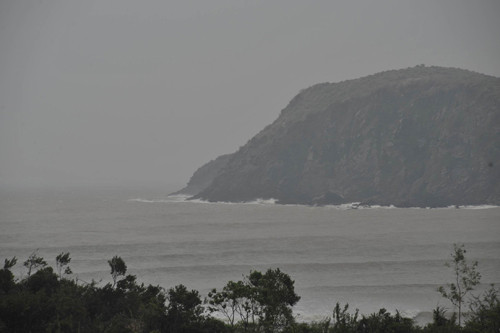 Sóng to tại Vũng Chùa - Quảng Bình