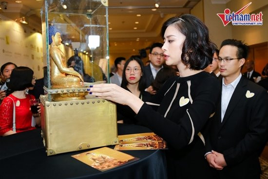 Ngô Thanh Vân quyên được gần 8 tỷ từ bức tượng thỉnh từ Nepal ảnh 2