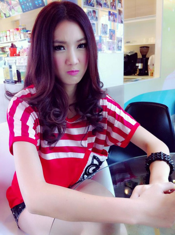 Sở thích của cô gái trẻ là làm bánh và nấu ăn 