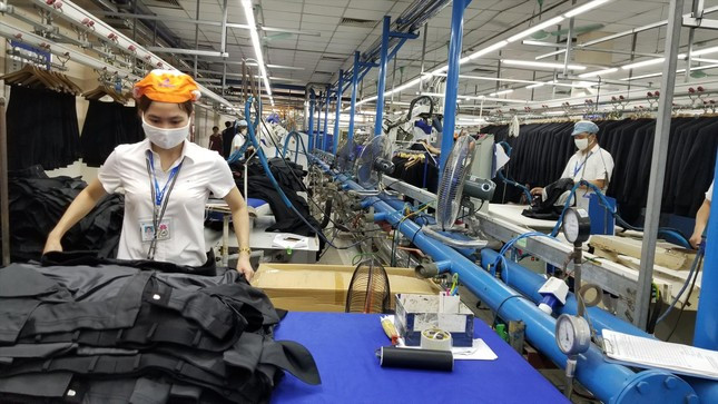 Liên đoàn Lao động TP. Hà Nội yêu cầu doanh nghiệp công khai phương án thưởng Tết 2025 trước kỳ nghỉ Tết ít nhất 30 ngày. (ảnh minh họa: H. Việt). Liên đoàn Lao động TP. Hà Nội yêu cầu doanh nghiệp công khai phương án thưởng Tết 2025 trước kỳ nghỉ Tết ít nhất 30 ngày. (ảnh minh họa: H. Việt).