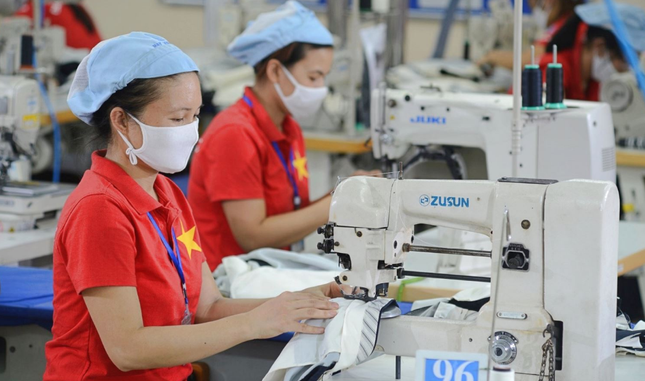 Các tỉnh phải báo cáo tình hình tiền lương, thưởng Tết Ất Tỵ 2025 cho người lao động về Bộ LĐ-TB&amp;XH trước ngày 15/12.