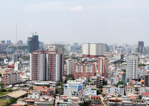 Khủng hoảng kéo dài khiến thị trường bất động sản chịu áp lực giảm giá mạnh trong 12-18 tháng qua. Ảnh: Vũ Lê/Vnexpress