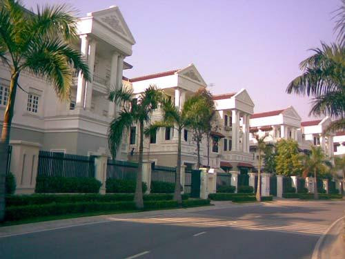 Giá chào biệt thự/ nhà liền kề tiếp tục xu hướng giảm