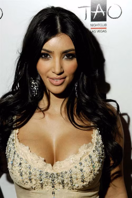 Paris tỏ ra không hề run sợ trước đối thủ đáng gờm Kim Kardashian