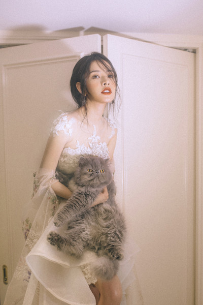 Chi Pu khoe vẻ quyến rũ trong bộ ảnh mới ảnh 11