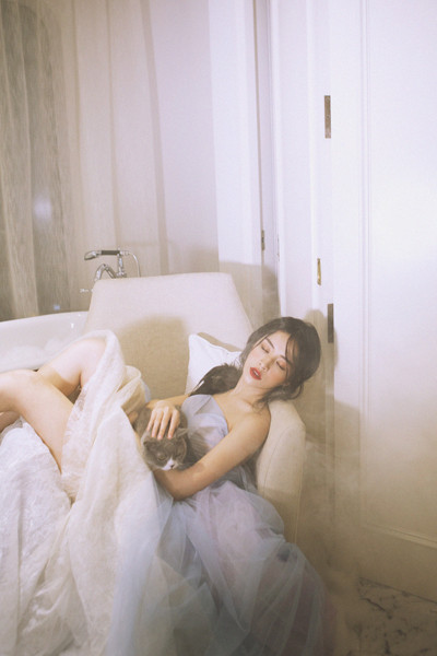 Chi Pu khoe vẻ quyến rũ trong bộ ảnh mới ảnh 5