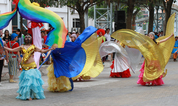 Trình diễn Belly danhce