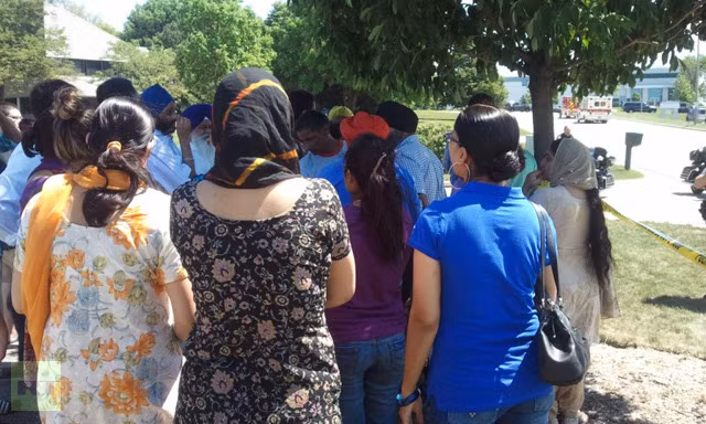 Vụ xả súng xảy ra khi hàng chục tín đồ đạo Sikh đang tập trung làm lế trong đền thờ