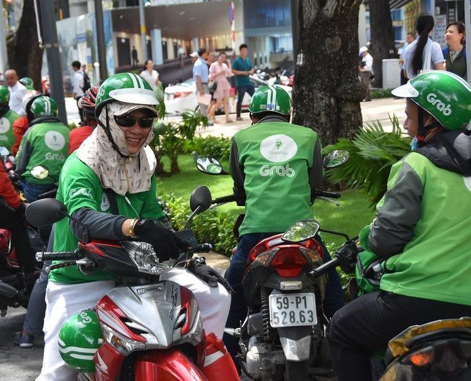 NÓI THẲNG: Kiểu phụ thu quái lạ của Grab! - Ảnh 1.