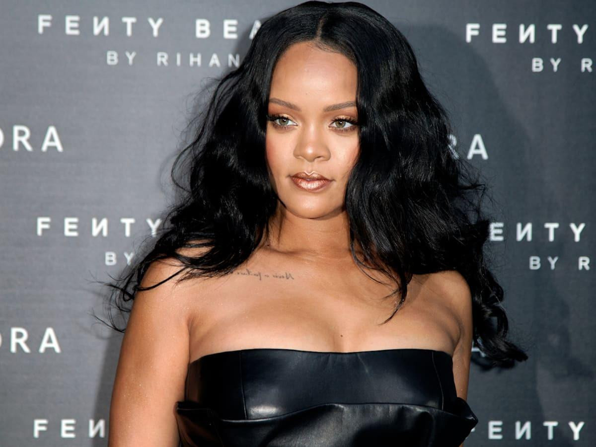 Rihanna là nữ tỷ phú tự thân trẻ nhất nước Mỹ. Rihanna là nữ tỷ phú tự thân trẻ nhất nước Mỹ.