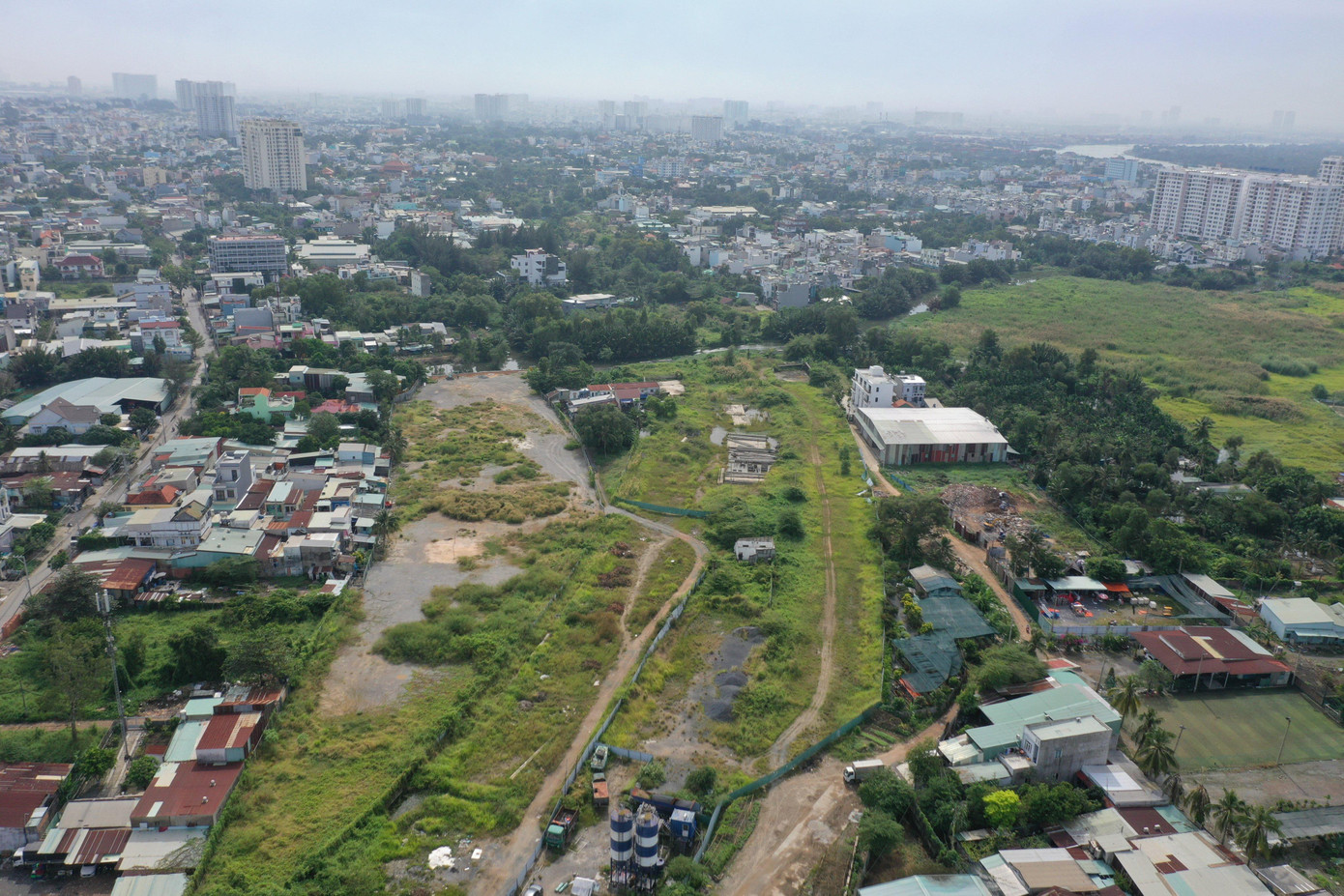 Trong đó, đoạn 3 từ nút giao thông Gò Dưa đến đường Phạm Văn Đồng, có chiều dài 2,75 km, hình thức đầu tư BT, có tổng đầu tư 2.765 tỷ đồng, trong đó bồi thường mặt bằng là 1.821 tỉ đồng.