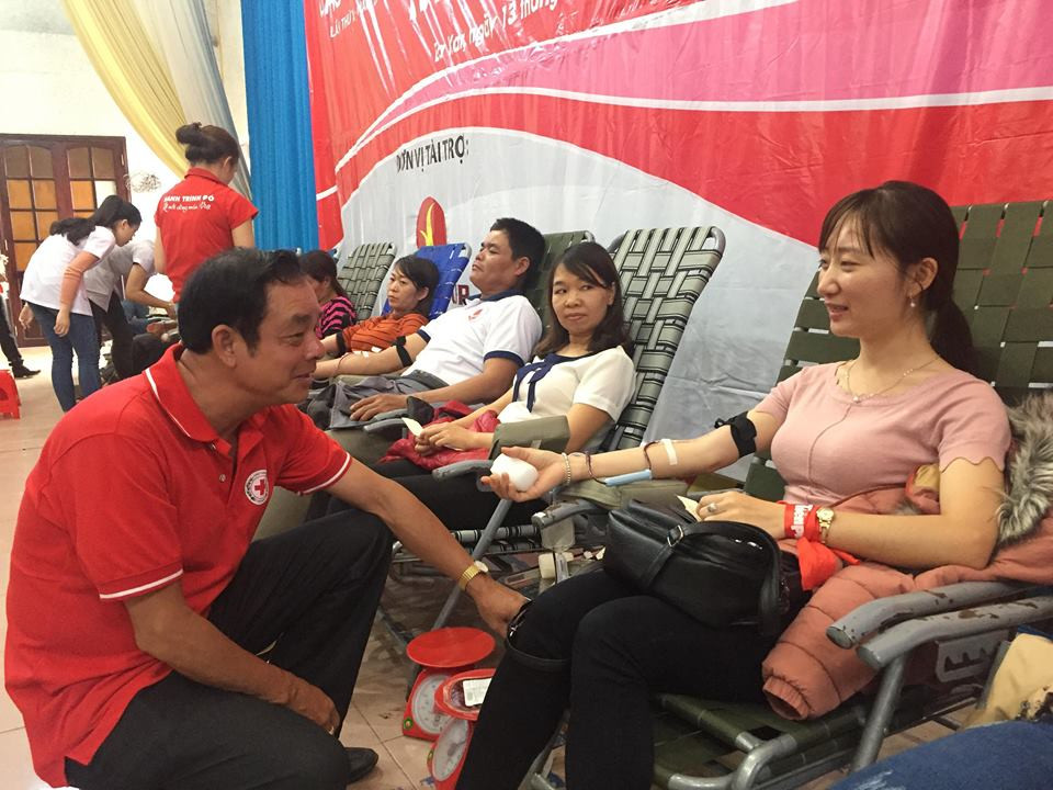 Chủ nhật Đỏ đồng loạt diễn ra ở nhiều tỉnh, thành ảnh 9