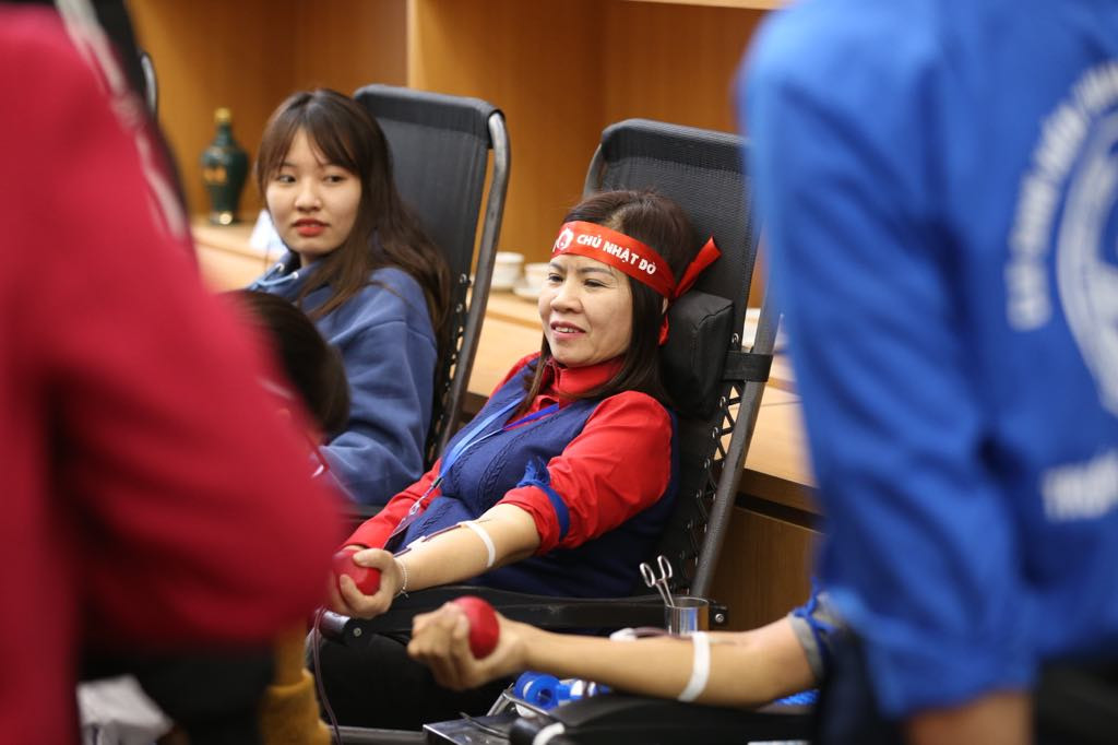 Chủ nhật Đỏ đồng loạt diễn ra ở nhiều tỉnh, thành ảnh 25