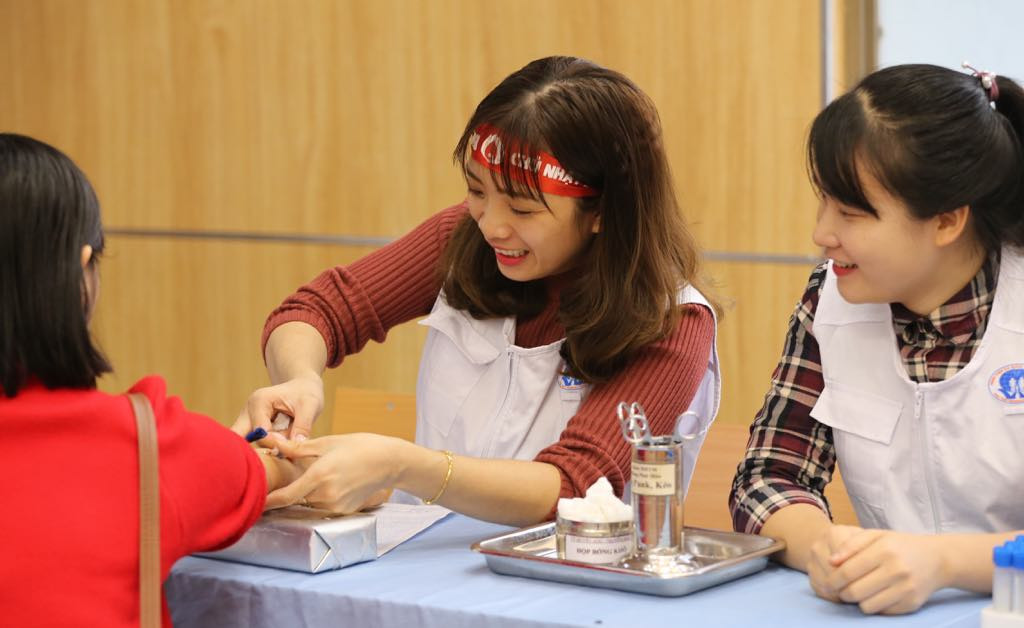 Chủ nhật Đỏ đồng loạt diễn ra ở nhiều tỉnh, thành ảnh 73