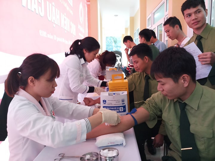 Mỗi giọt máu cho đi – một cuộc đời ở lại ảnh 76