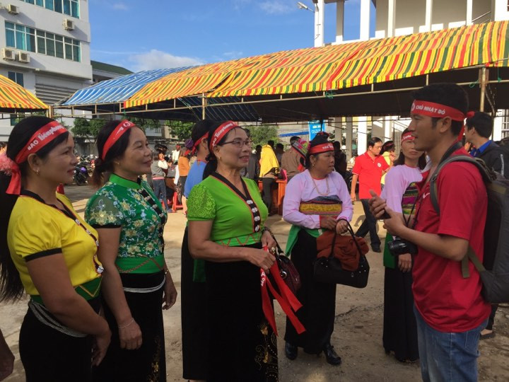 Chủ nhật Đỏ đồng loạt diễn ra ở nhiều tỉnh, thành ảnh 77