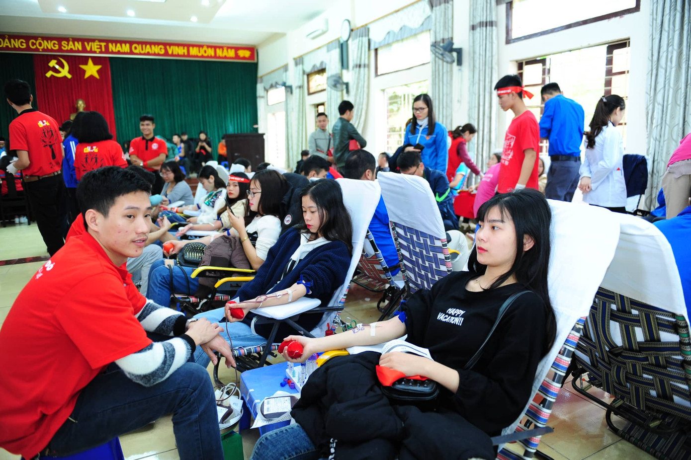 Chủ nhật Đỏ đồng loạt diễn ra ở nhiều tỉnh, thành ảnh 22