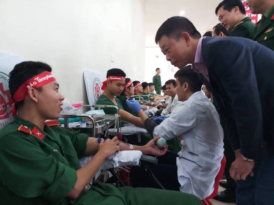 Chủ nhật Đỏ đồng loạt diễn ra ở nhiều tỉnh, thành ảnh 55