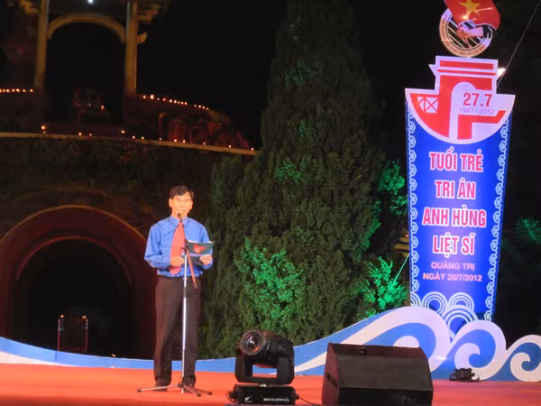 Bí thư T.Ư Đoàn Dương Văn An đọc diễn văn tại Lễ phát động Ảnh: H.T