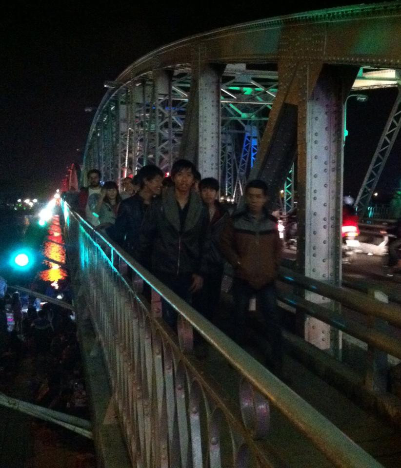 Tết Việt Online: Khắp nơi tưng bừng đón năm mới ảnh 30