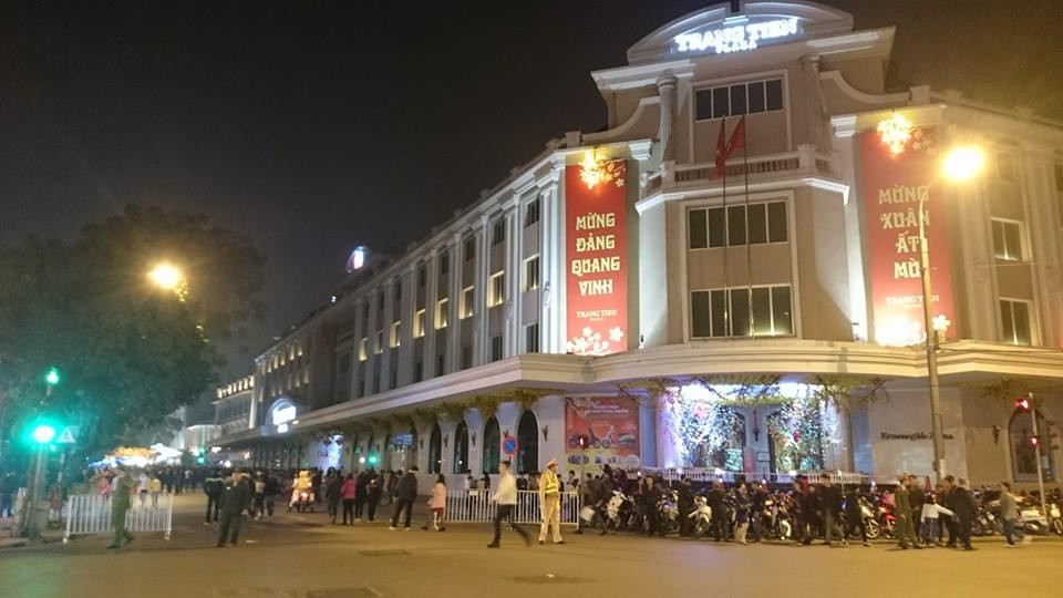 Tết Việt Online: Khắp nơi tưng bừng đón năm mới ảnh 32