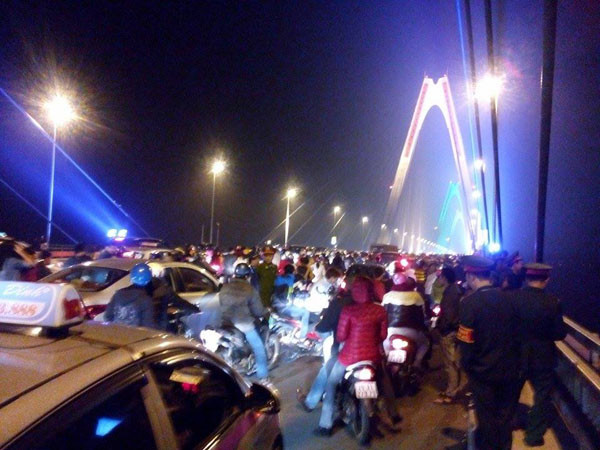 Tết Việt Online: Khắp nơi tưng bừng đón năm mới ảnh 23