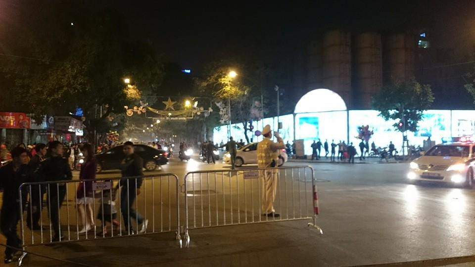 Tết Việt Online: Khắp nơi tưng bừng đón năm mới ảnh 31