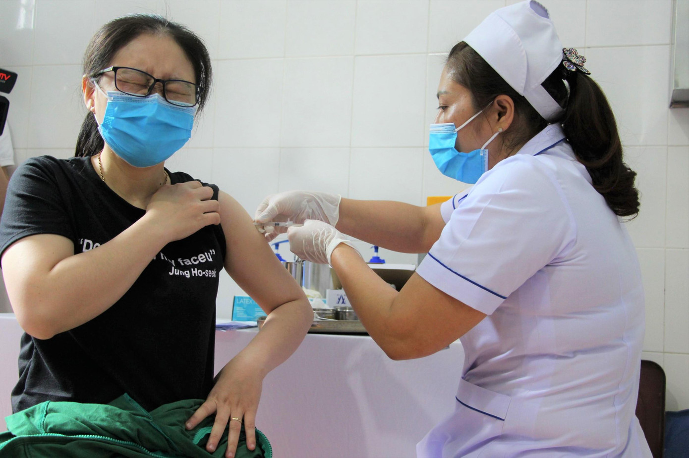 Ngành Y tế Đắk Lắk thực hiện nghiêm quy trình tiêm chủng vắc-xin COVID-19 Ngành Y tế Đắk Lắk thực hiện nghiêm quy trình tiêm chủng vắc-xin COVID-19