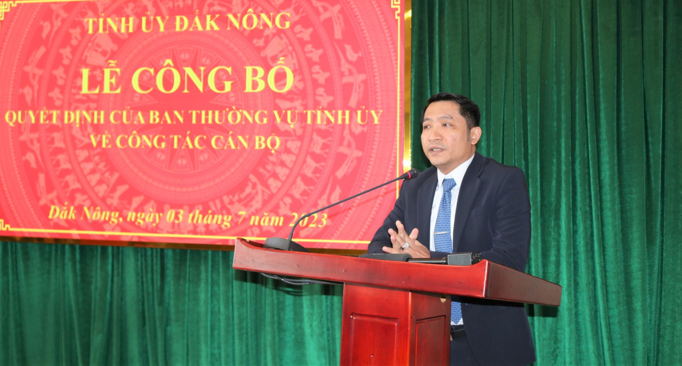 Ông Phan Anh Tuấn được luân chuyển, chỉ định giữ chức Bí thư Huyện ủy Đắk R'lấp. Ông Phan Anh Tuấn được luân chuyển, chỉ định giữ chức Bí thư Huyện ủy Đắk R'lấp.