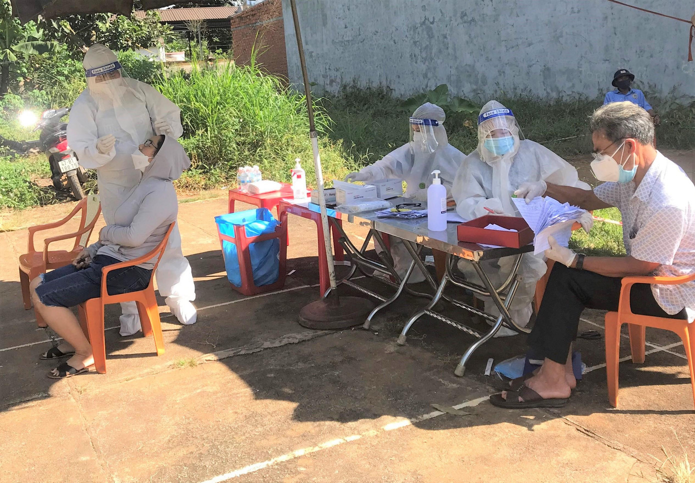 TP. Buôn Ma Thuột lên kế hoạch xét nghiệm sàng lọc cho đối tượng nguy cơ cao trên địa bàn TP. Buôn Ma Thuột lên kế hoạch xét nghiệm sàng lọc cho đối tượng nguy cơ cao trên địa bàn