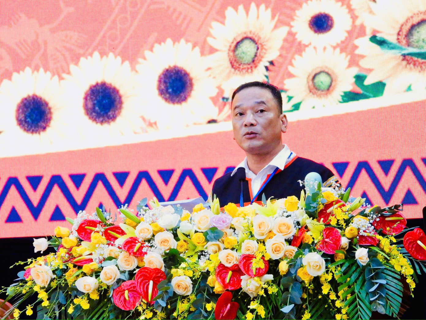 Ông Y Giang Gry Niê Knơng tái đắc cử Chủ tịch Ủy ban MTTQ Việt Nam tỉnh Đắk Lắk ảnh 3 Ông Y Giang Gry Niê Knơng tái đắc cử Chủ tịch Ủy ban MTTQ Việt Nam tỉnh Đắk Lắk ảnh 3