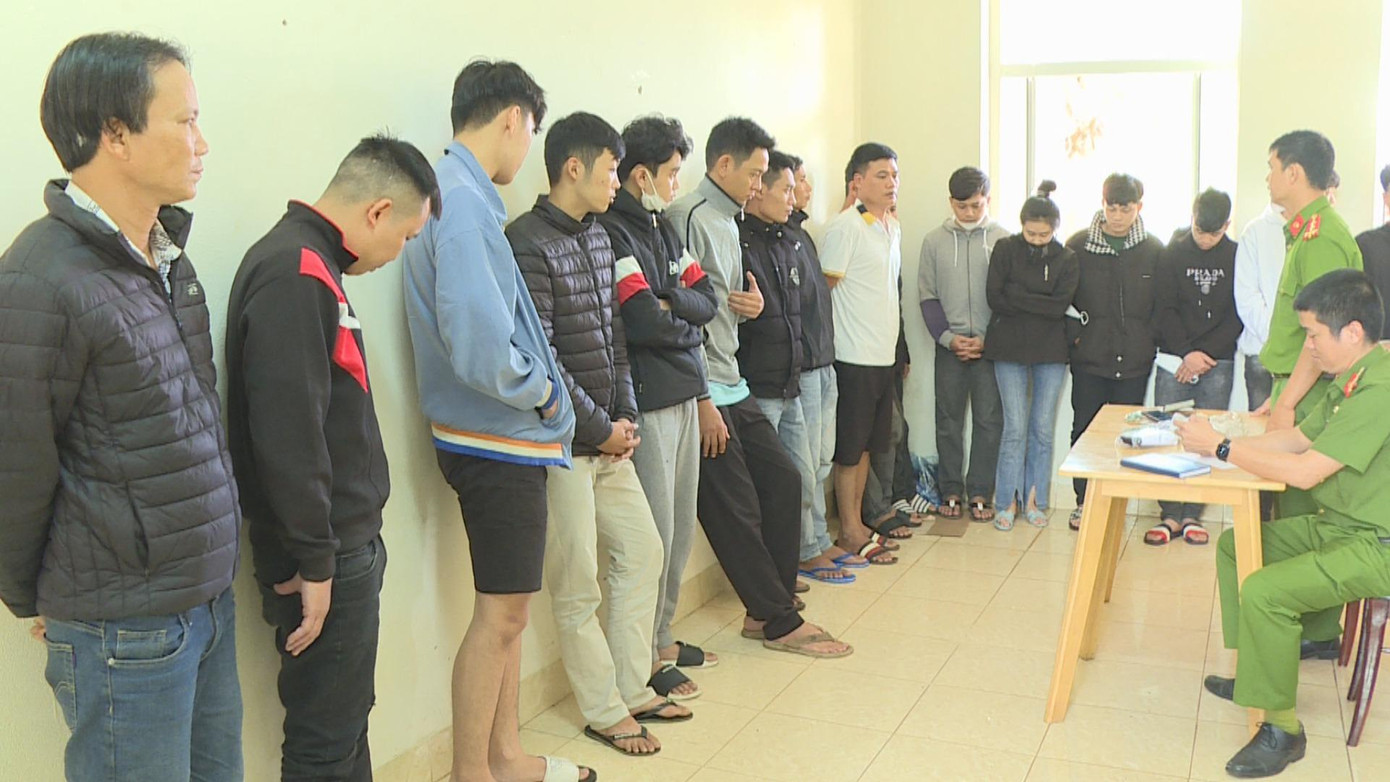 Cơ quan công an làm việc với các đối tượng liên quan