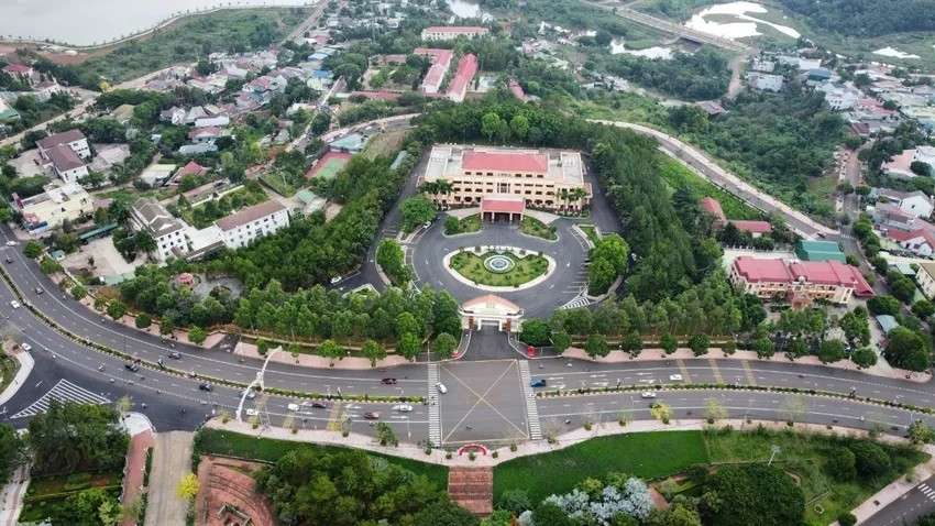 Đắk Nông đã dự kiến hỗ trợ chi phí cho hàng nghìn cán bộ, công viên chức khi sang Lâm Đồng.